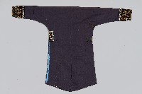 鑲彩珠深褐底人紋上衣藏品圖，第2張