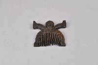 浮雕人形木製梳藏品圖，第3張