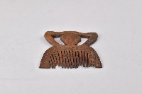 鏤雕人形木製梳藏品圖，第3張