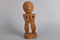 雙手抱胸立像木偶藏品圖，第1張