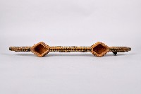 黃底百步蛇紋木製雙連杯藏品圖，第2張