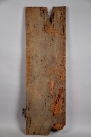 淺浮雕戴冠男性人像門板藏品圖，第2張