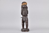 獵人肩扛山豬立像人偶藏品圖，第2張