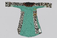 刺繡綠底女長衣藏品圖，第2張