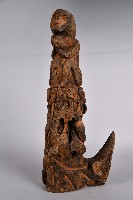 猴子群像木雕柱藏品圖，第1張