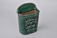 陶製紅胎綠釉鏤雕箸籠藏品圖，第1張