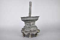 六角六足束腰合金燭台-1藏品圖，第3張