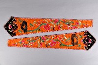 刺繡紅底連枝牡丹紋劍帶藏品圖，第1張