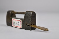 黃銅定向鎖-鎖身及鑰匙藏品圖，第3張
