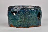 墨綠釉陶矮凳藏品圖，第1張