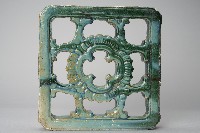 鏤空綠釉花瓣瓷製花磚藏品圖，第2張