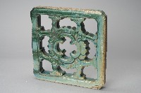 鏤空綠釉花瓣瓷製花磚藏品圖，第3張