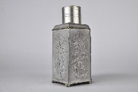 陰刻開光花卉紋六方錫茶葉罐藏品圖，第2張