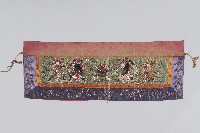 刺繡彩繪橘紫桌裙頭藏品圖，第1張