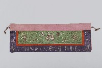 刺繡彩繪紅紫桌裙頭藏品圖，第1張