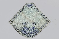 黑線花葉繡花白肚兜藏品圖，第1張