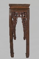 鏤雕四足馬蹄雲捲花草紋神案藏品圖，第3張