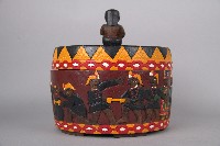 浮雕人群像雙頭百步蛇紋珠寶盒藏品圖，第3張