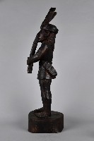 吹奏鼻笛男性木雕像藏品圖，第3張