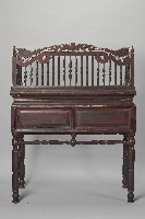 透雕雙鳳西番蓮紋掌櫃桌藏品圖，第2張