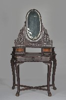 鏤雕捲草紋壽松鏡梳妝台藏品圖，第1張