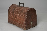 LEAD牌手搖式縫紉機藏品圖，第4張