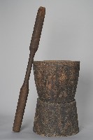 浮雕人像百步蛇木製杵臼組藏品圖，第1張