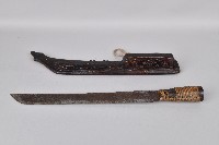 浮雕人像百步蛇紋佩刀藏品圖，第3張