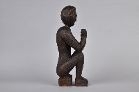 坐像人偶藏品圖，第4張