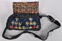 刺繡黑底拉鍊腰包藏品圖，第3張