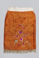 橘底粉白繡花直裙藏品圖，第2張