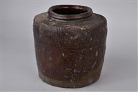 陶製紅胎褐釉條紋罐藏品圖，第2張
