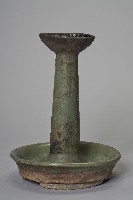 綠釉燭臺藏品圖，第1張