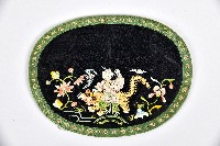 黑底綠邊花草人物刺繡袋藏品圖，第1張