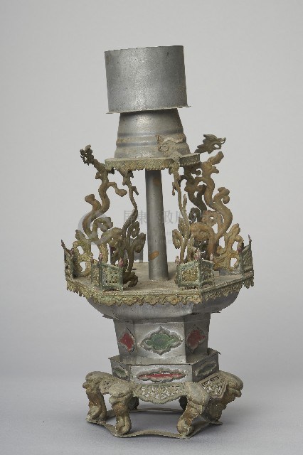 錫製蓮花捲葉六角燭台組-台座-1藏品圖，第4張