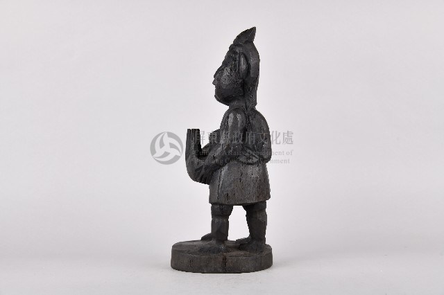 圓雕雙人捧山豬立像藏品圖，第4張