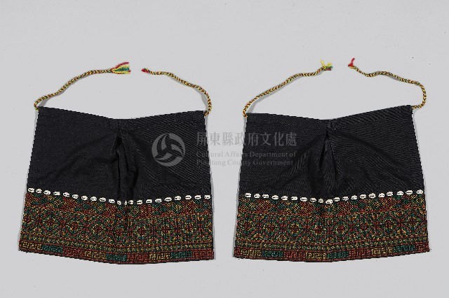 十字繡綴貝黑底褲筒藏品圖，第1張