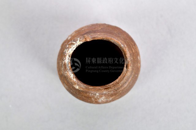 紅色陶製壺藏品圖，第2張