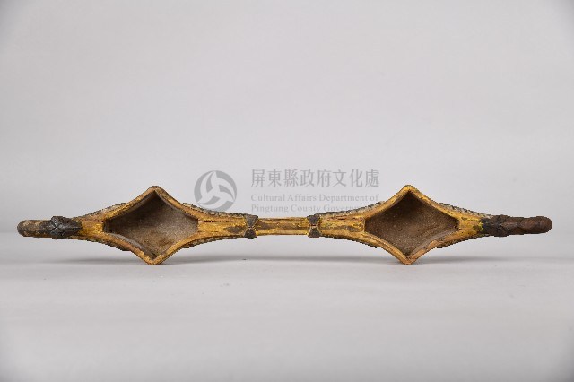 黃底百步蛇紋木製雙連杯藏品圖，第2張
