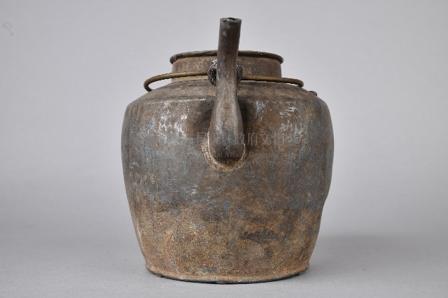 錫製酒壺-壺身藏品圖，第4張
