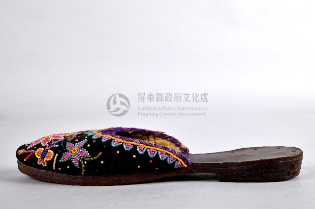 黑底串珠繡花拖鞋-左藏品圖，第4張