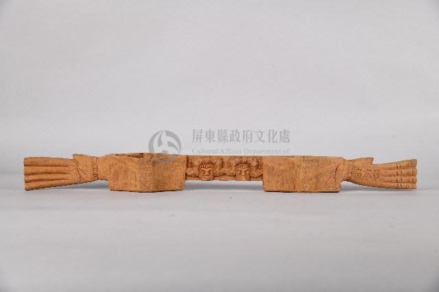 人面百步蛇紋木製雙連杯藏品圖，第1張