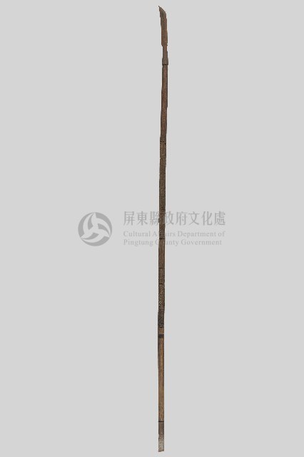 浮雕幾何百步蛇紋長槍藏品圖，第1張