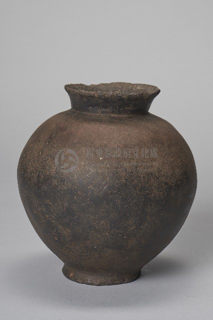 寬腹素面陶壺藏品圖，第1張
