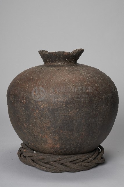 寬腹陶甕藏品圖，第1張