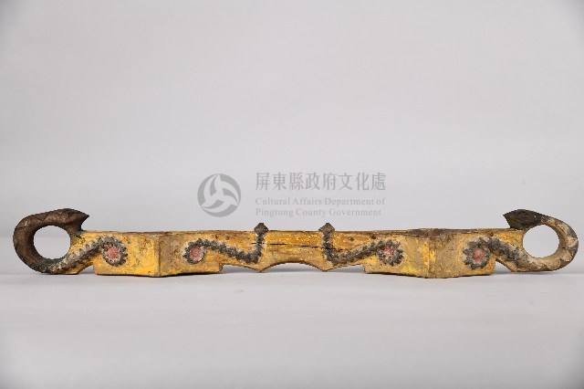 黃底百步蛇紋木製雙連杯藏品圖，第1張