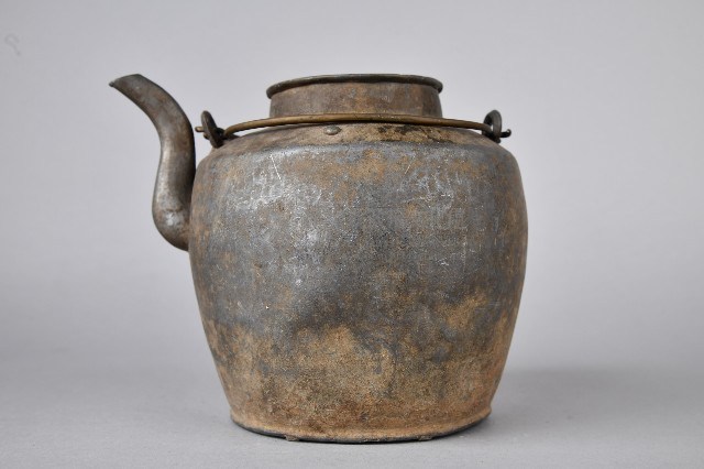 錫製酒壺-壺身藏品圖，第1張