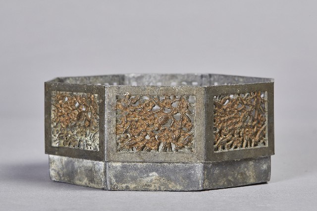 錫合金製八角雙層粉餅盒-中層藏品圖，第1張