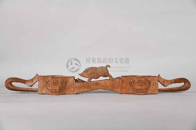山豬百步蛇紋木製雙連杯藏品圖，第1張