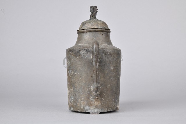 獅身鈕素面把手壺藏品圖，第3張